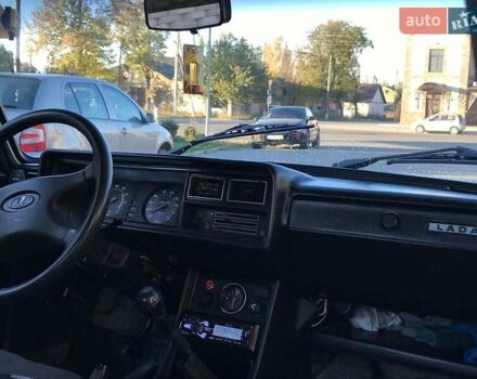 Красный ВАЗ 2107, объемом двигателя 1.6 л и пробегом 376 тыс. км за 1500 $, фото 7 на Automoto.ua