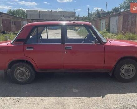 Красный ВАЗ 2107, объемом двигателя 1.5 л и пробегом 67 тыс. км за 1525 $, фото 4 на Automoto.ua