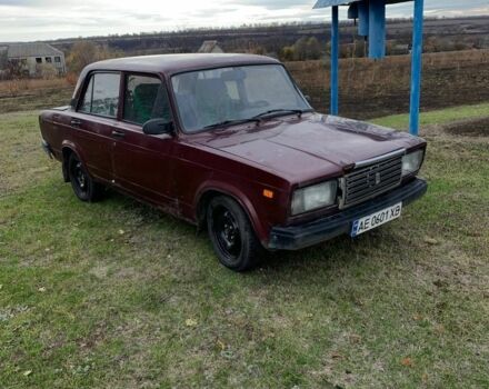 ВАЗ 2107 1991 в Каменское - Днепродзержинск на Automoto.ua Красный ВАЗ 2107, объемом двигателя 1.5 л и пробегом 100 тыс. км за 334 $, фото 1 на Automoto.ua