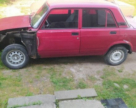 Красный ВАЗ 2107, объемом двигателя 1.6 л и пробегом 1 тыс. км за 600 $, фото 3 на Automoto.ua