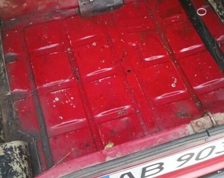 ВАЗ 2107 1991 в Каневе на Automoto.ua Красный ВАЗ 2107, объемом двигателя 1.5 л и пробегом 90 тыс. км за 833 $, фото 9 на Automoto.ua