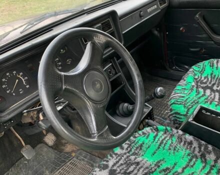 ВАЗ 2107 1991 в Каменское - Днепродзержинск на Automoto.ua Красный ВАЗ 2107, объемом двигателя 1.5 л и пробегом 100 тыс. км за 334 $, фото 5 на Automoto.ua