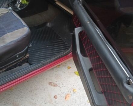 ВАЗ 2107 1991 в Каневе на Automoto.ua Красный ВАЗ 2107, объемом двигателя 1.5 л и пробегом 90 тыс. км за 833 $, фото 13 на Automoto.ua