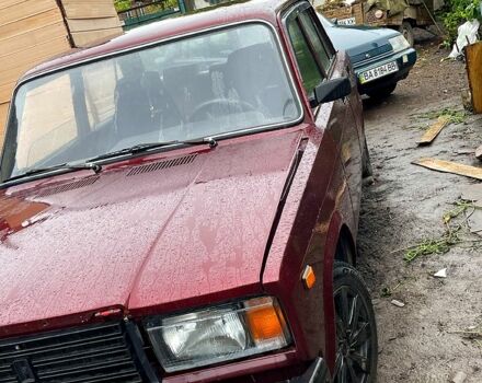 Красный ВАЗ 2107, объемом двигателя 1.5 л и пробегом 0 тыс. км за 650 $, фото 1 на Automoto.ua