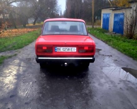 Красный ВАЗ 2107, объемом двигателя 1.5 л и пробегом 250 тыс. км за 1250 $, фото 4 на Automoto.ua