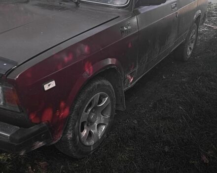 Красный ВАЗ 2107, объемом двигателя 1.5 л и пробегом 89 тыс. км за 592 $, фото 4 на Automoto.ua