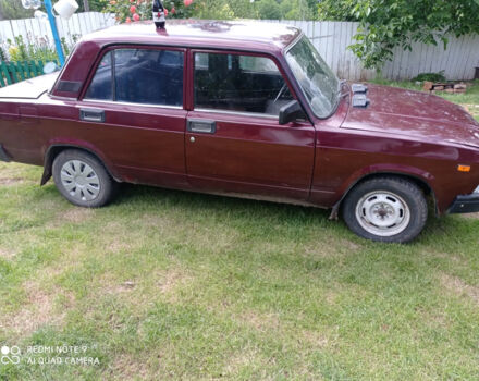 Красный ВАЗ 2107, объемом двигателя 1.5 л и пробегом 200 тыс. км за 597 $, фото 3 на Automoto.ua