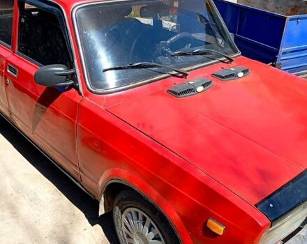 Красный ВАЗ 2107, объемом двигателя 15 л и пробегом 0 тыс. км за 650 $, фото 2 на Automoto.ua