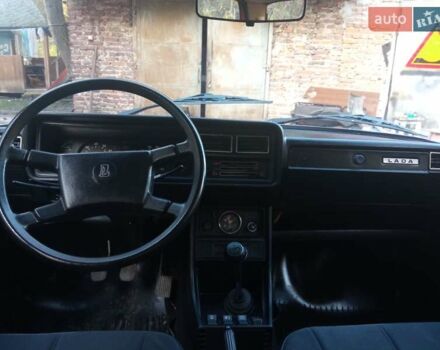 ВАЗ 2107 1992 в Львове на Automoto.ua Красный ВАЗ 2107, объемом двигателя 1.5 л и пробегом 35 тыс. км за 1300 $, фото 1 на Automoto.ua