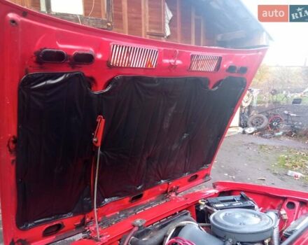 ВАЗ 2107 1992 в Львове на Automoto.ua Красный ВАЗ 2107, объемом двигателя 1.5 л и пробегом 35 тыс. км за 1300 $, фото 3 на Automoto.ua