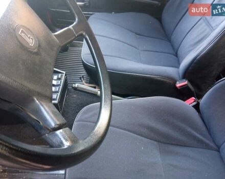 ВАЗ 2107 1992 в Львове на Automoto.ua Красный ВАЗ 2107, объемом двигателя 1.5 л и пробегом 35 тыс. км за 1300 $, фото 31 на Automoto.ua