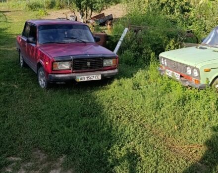 Красный ВАЗ 2107, объемом двигателя 1.5 л и пробегом 89 тыс. км за 592 $, фото 2 на Automoto.ua