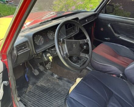 Красный ВАЗ 2107, объемом двигателя 1.3 л и пробегом 20 тыс. км за 399 $, фото 14 на Automoto.ua