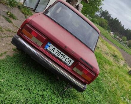 Красный ВАЗ 2107, объемом двигателя 1.3 л и пробегом 75 тыс. км за 719 $, фото 4 на Automoto.ua