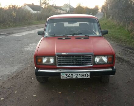 Красный ВАЗ 2107, объемом двигателя 1.3 л и пробегом 330 тыс. км за 375 $, фото 9 на Automoto.ua