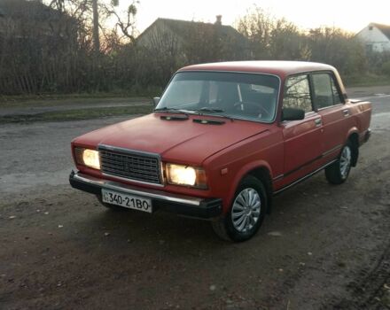 Красный ВАЗ 2107, объемом двигателя 1.3 л и пробегом 330 тыс. км за 375 $, фото 1 на Automoto.ua