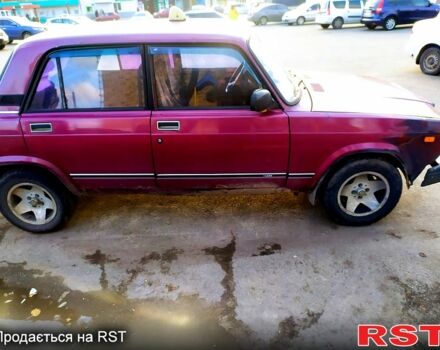 Красный ВАЗ 2107, объемом двигателя 1.5 л и пробегом 610 тыс. км за 600 $, фото 1 на Automoto.ua