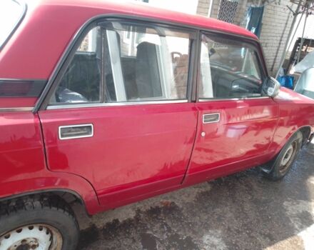 Красный ВАЗ 2107, объемом двигателя 1.5 л и пробегом 100 тыс. км за 700 $, фото 3 на Automoto.ua