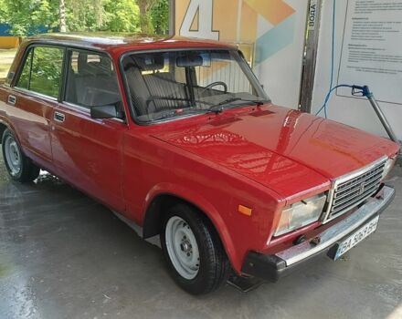 Красный ВАЗ 2107, объемом двигателя 1.5 л и пробегом 42 тыс. км за 725 $, фото 1 на Automoto.ua