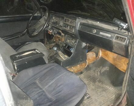 Красный ВАЗ 2107, объемом двигателя 1.5 л и пробегом 7 тыс. км за 358 $, фото 2 на Automoto.ua