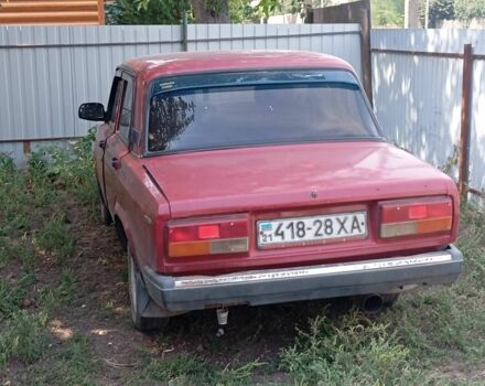 ВАЗ 2107 1994 в Чугуеве на Automoto.ua Красный ВАЗ 2107, объемом двигателя 0 л и пробегом 61 тыс. км за 1100 $, фото 3 на Automoto.ua