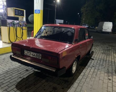 ВАЗ 2107 1994 в Смеле на Automoto.ua Красный ВАЗ 2107, объемом двигателя 0 л и пробегом 200 тыс. км за 559 $, фото 5 на Automoto.ua