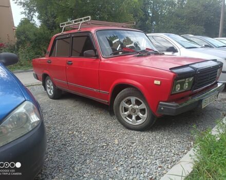 Красный ВАЗ 2107, объемом двигателя 1.5 л и пробегом 10 тыс. км за 900 $, фото 4 на Automoto.ua