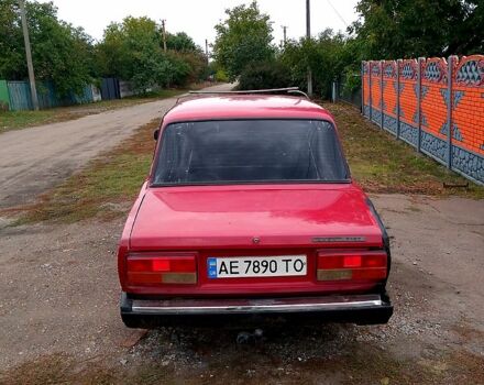 Красный ВАЗ 2107, объемом двигателя 1.5 л и пробегом 100 тыс. км за 500 $, фото 2 на Automoto.ua
