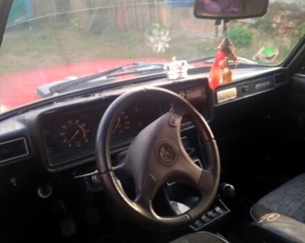 Красный ВАЗ 2107, объемом двигателя 1.5 л и пробегом 97 тыс. км за 670 $, фото 4 на Automoto.ua