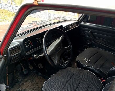 Красный ВАЗ 2107, объемом двигателя 1.5 л и пробегом 100 тыс. км за 500 $, фото 3 на Automoto.ua