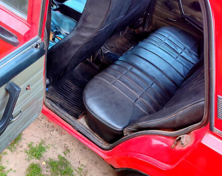 Красный ВАЗ 2107, объемом двигателя 1.5 л и пробегом 0 тыс. км за 1000 $, фото 5 на Automoto.ua