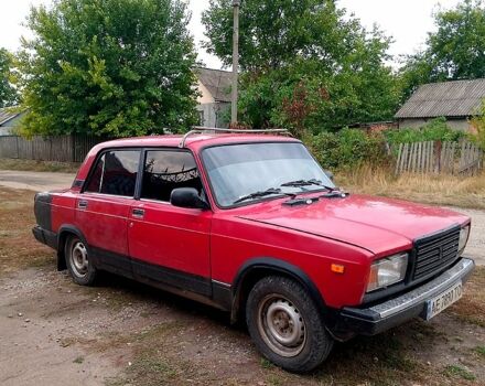 Красный ВАЗ 2107, объемом двигателя 1.5 л и пробегом 100 тыс. км за 500 $, фото 1 на Automoto.ua