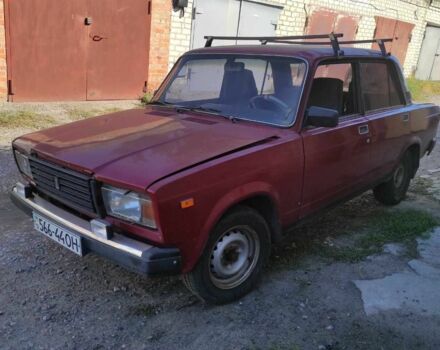 Красный ВАЗ 2107, объемом двигателя 1.5 л и пробегом 170 тыс. км за 1300 $, фото 1 на Automoto.ua