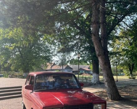 Красный ВАЗ 2107, объемом двигателя 1.5 л и пробегом 120 тыс. км за 950 $, фото 3 на Automoto.ua