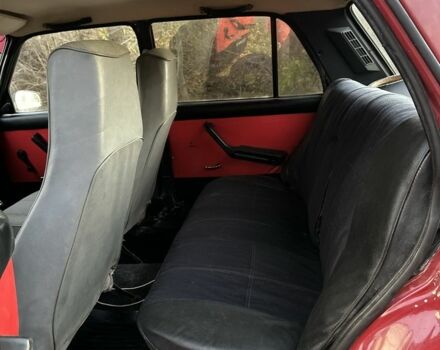 Красный ВАЗ 2107, объемом двигателя 1.5 л и пробегом 90 тыс. км за 450 $, фото 9 на Automoto.ua