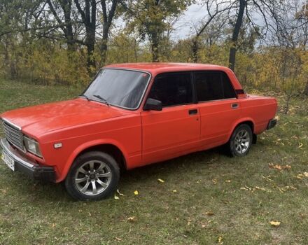 ВАЗ 2107 1995 в Смеле на Automoto.ua Красный ВАЗ 2107, объемом двигателя 1.5 л и пробегом 86 тыс. км за 750 $, фото 1 на Automoto.ua