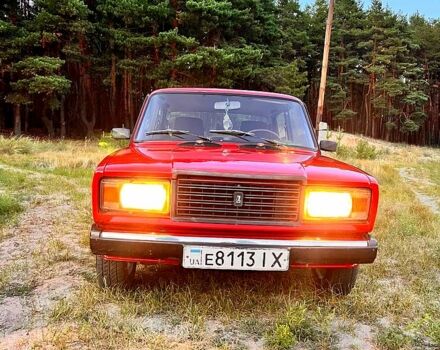 Красный ВАЗ 2107, объемом двигателя 1.2 л и пробегом 586 тыс. км за 1700 $, фото 3 на Automoto.ua