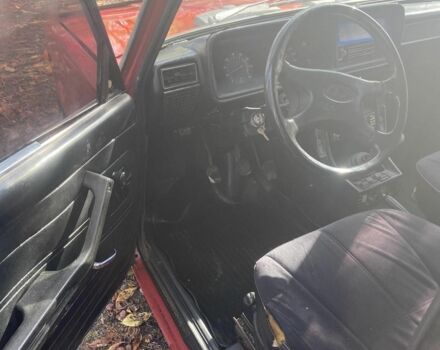 ВАЗ 2107 1995 в Покровском на Automoto.ua Красный ВАЗ 2107, объемом двигателя 3 л и пробегом 70 тыс. км за 668 $, фото 5 на Automoto.ua