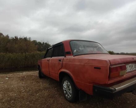 Красный ВАЗ 2107, объемом двигателя 1.5 л и пробегом 158 тыс. км за 615 $, фото 1 на Automoto.ua