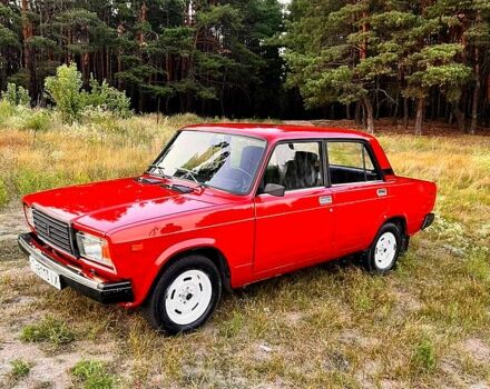 Красный ВАЗ 2107, объемом двигателя 1.2 л и пробегом 586 тыс. км за 1700 $, фото 2 на Automoto.ua