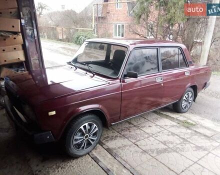 Червоний ВАЗ 2107, об'ємом двигуна 1.45 л та пробігом 255 тис. км за 750 $, фото 4 на Automoto.ua