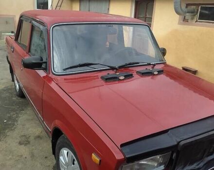 Красный ВАЗ 2107, объемом двигателя 1.5 л и пробегом 420 тыс. км за 1300 $, фото 5 на Automoto.ua