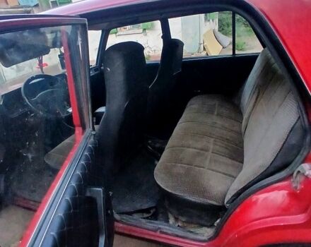 ВАЗ 2107 1996 у Новомосковске на Automoto.ua Червоний ВАЗ 2107, об'ємом двигуна 1.5 л та пробігом 200 тис. км за 1200 $, фото 3 на Automoto.ua