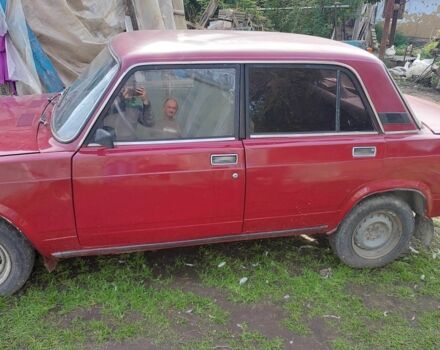 Красный ВАЗ 2107, объемом двигателя 1.5 л и пробегом 3 тыс. км за 499 $, фото 1 на Automoto.ua