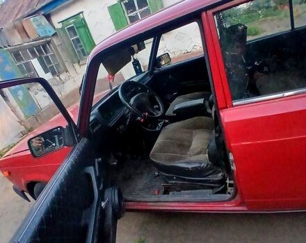 ВАЗ 2107 1996 у Новомосковске на Automoto.ua Червоний ВАЗ 2107, об'ємом двигуна 1.5 л та пробігом 200 тис. км за 1200 $, фото 6 на Automoto.ua