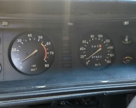 Красный ВАЗ 2107, объемом двигателя 1 л и пробегом 95 тыс. км за 715 $, фото 2 на Automoto.ua