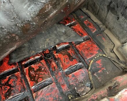 ВАЗ 2107 1996 в Гадяче на Automoto.ua Красный ВАЗ 2107, объемом двигателя 1.5 л и пробегом 81 тыс. км за 800 $, фото 8 на Automoto.ua