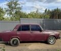 Красный ВАЗ 2107, объемом двигателя 1.5 л и пробегом 240 тыс. км за 385 $, фото 3 на Automoto.ua