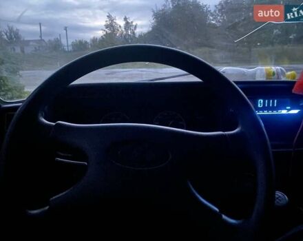 Красный ВАЗ 2107, объемом двигателя 1.5 л и пробегом 98 тыс. км за 1300 $, фото 3 на Automoto.ua