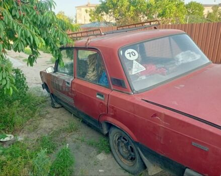 Красный ВАЗ 2107, объемом двигателя 1.5 л и пробегом 31 тыс. км за 355 $, фото 3 на Automoto.ua